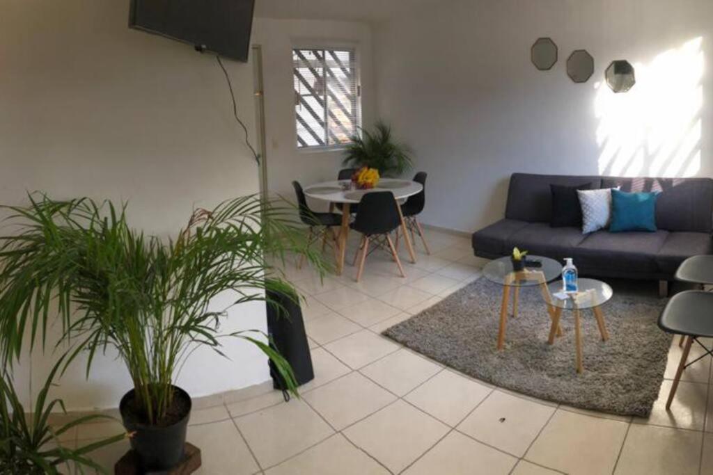 Comfortable And Private House 2 Bedrooms Wifi Parking Free Monterrey Exterior foto
